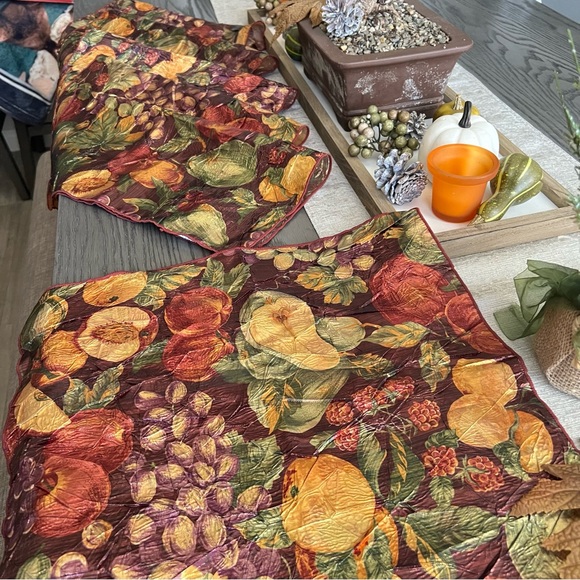 🍇 Set of 6 Vintage Fall Autumn Foiled Shiny Metallic Reusable Napkins - Picture 7 of 7